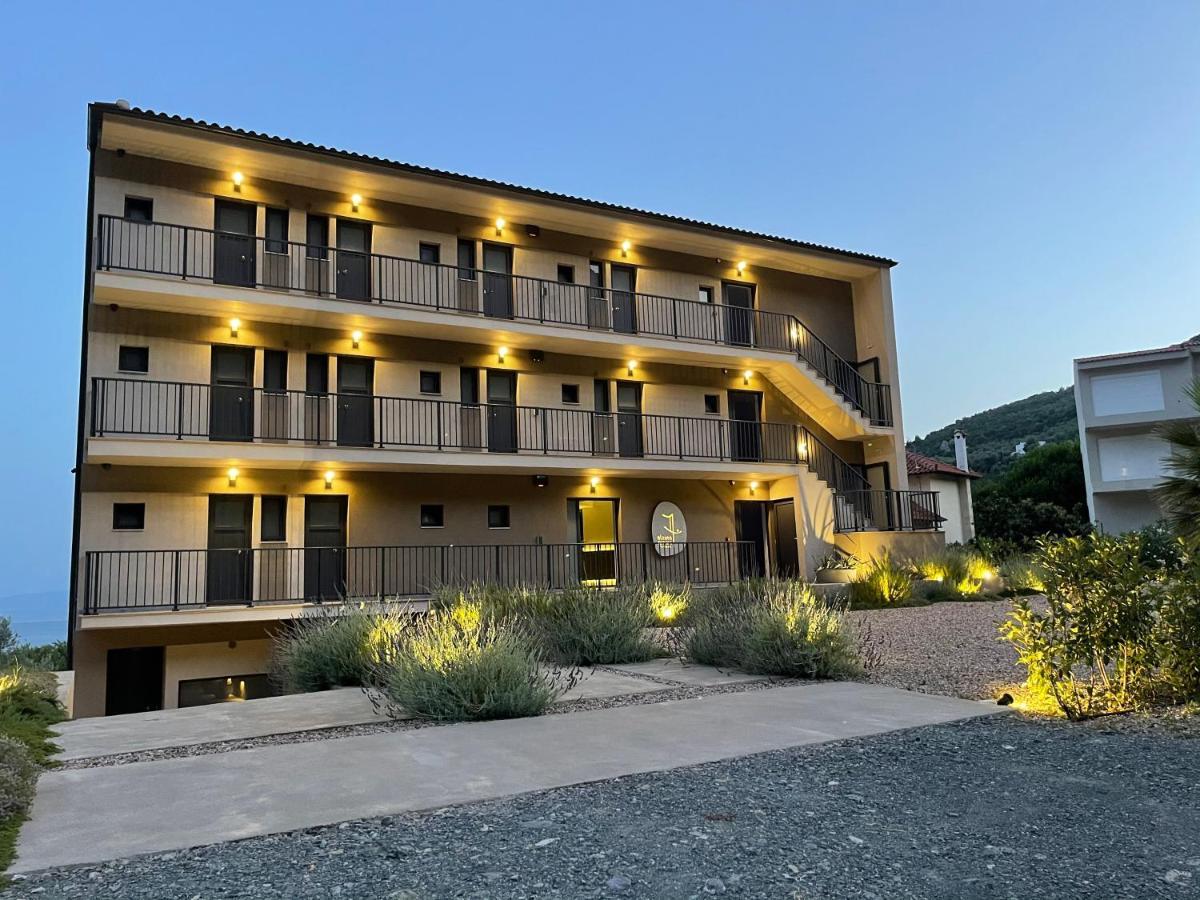 Eleven Views Resort Илия Экстерьер фото